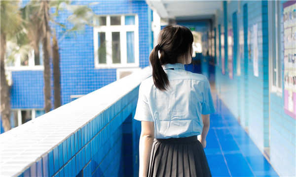 红山街道如何找到一个可以帮助我生孩子的女人？